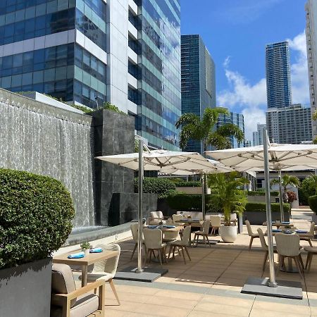 Four Seasons Hotel Miami - Luxury Private Residences Luaran gambar