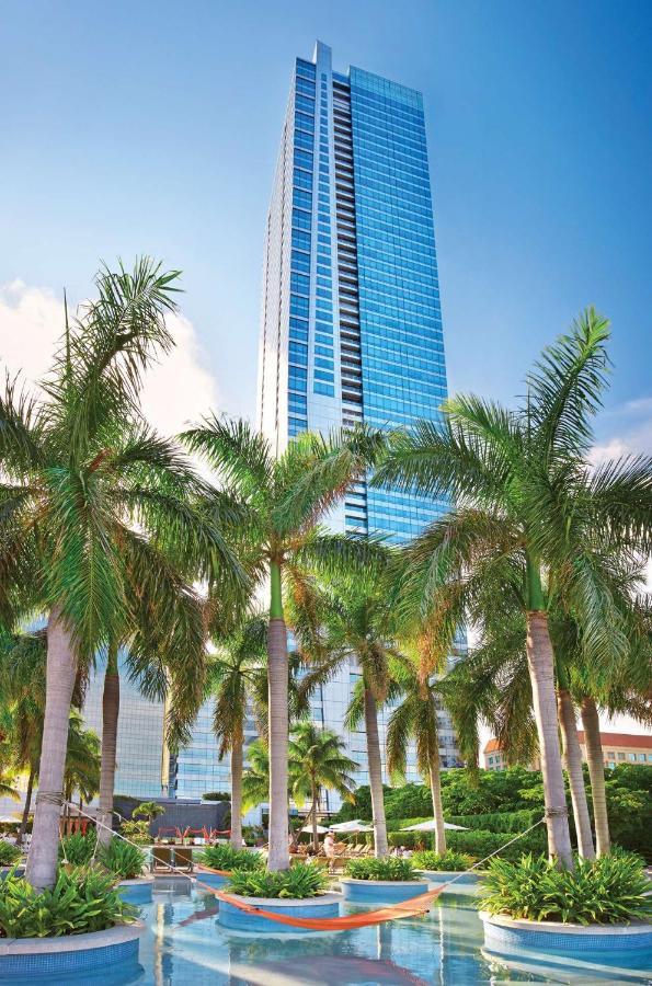 Four Seasons Hotel Miami - Luxury Private Residences Luaran gambar