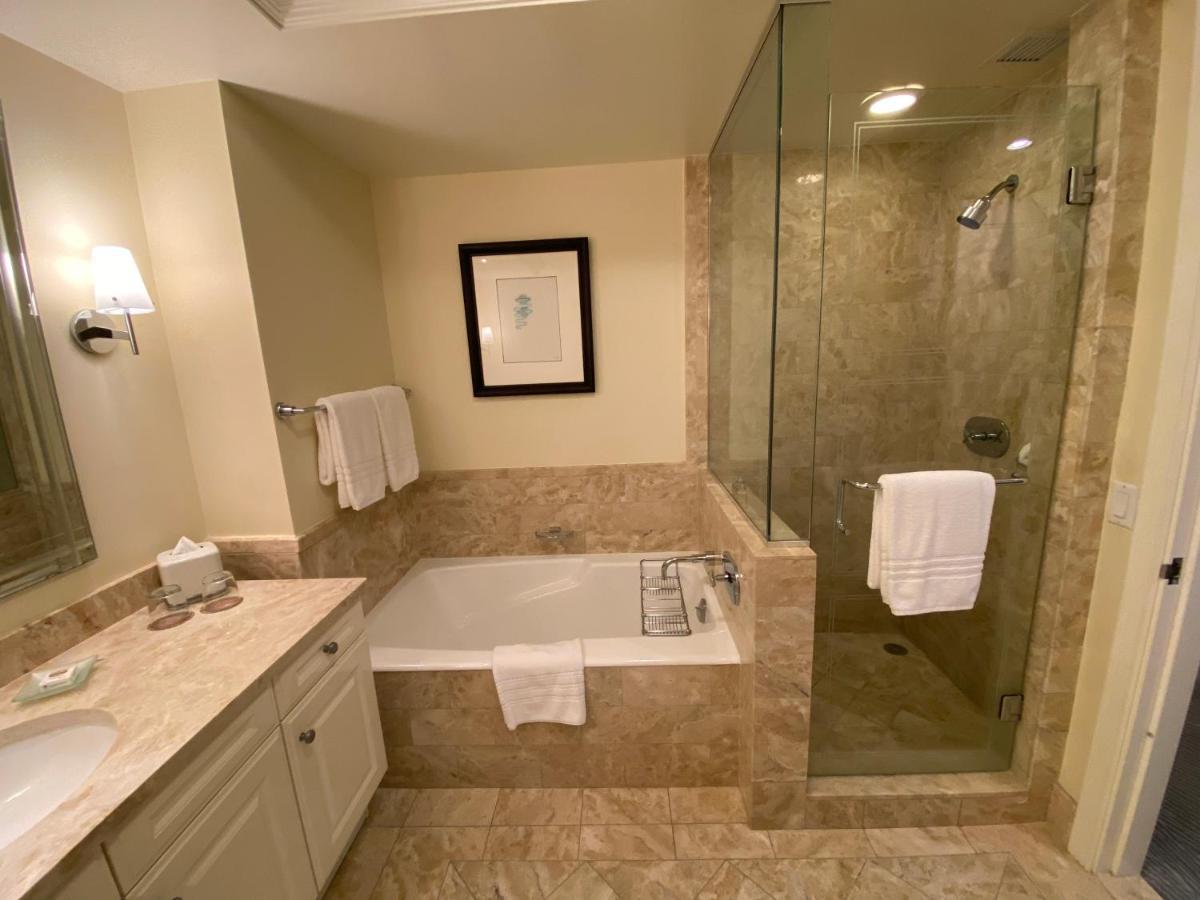 Four Seasons Hotel Miami - Luxury Private Residences Luaran gambar