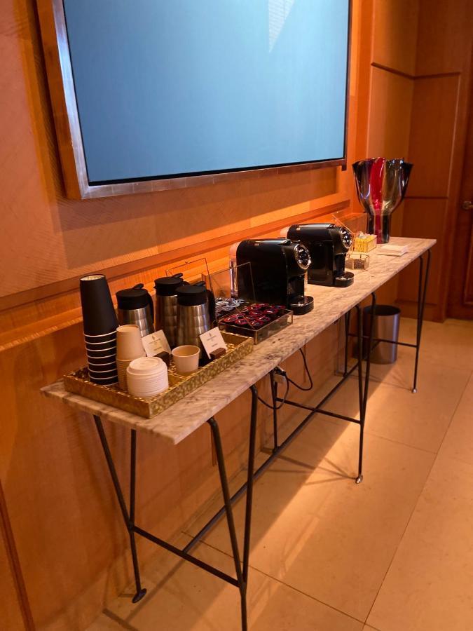 Four Seasons Hotel Miami - Luxury Private Residences Luaran gambar